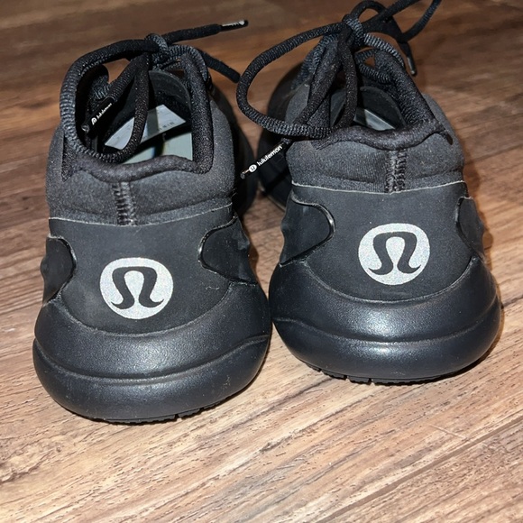 Lululemon Blissfeel Womens Running Shoe - Picture 4 of 7
